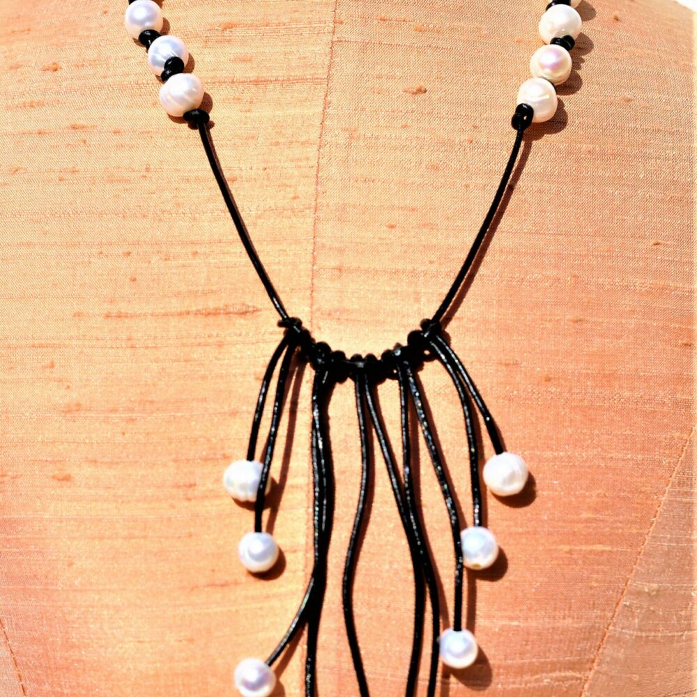 Tassel Leather Necklace (LN-906040)