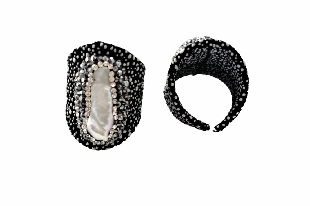 Stingray Pearl Ring (LR-907038)